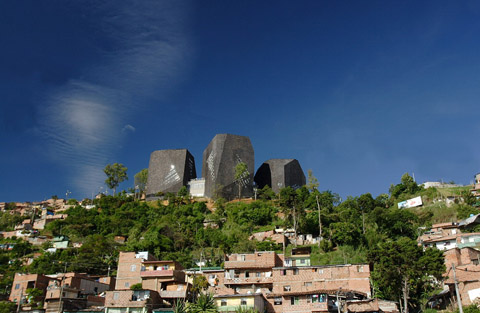 biblioteca_parque_espana_1.jpg